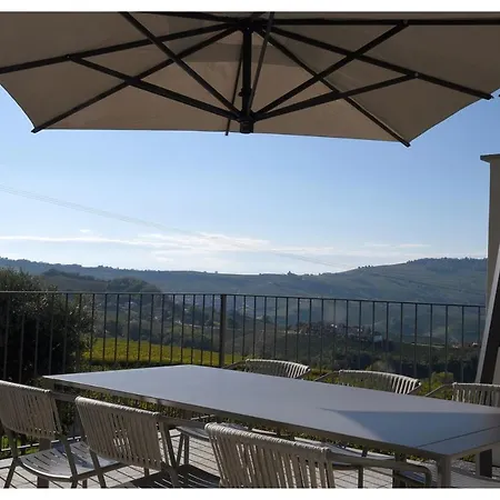 Casa Schiavenza Perno * Monforte dʼAlba