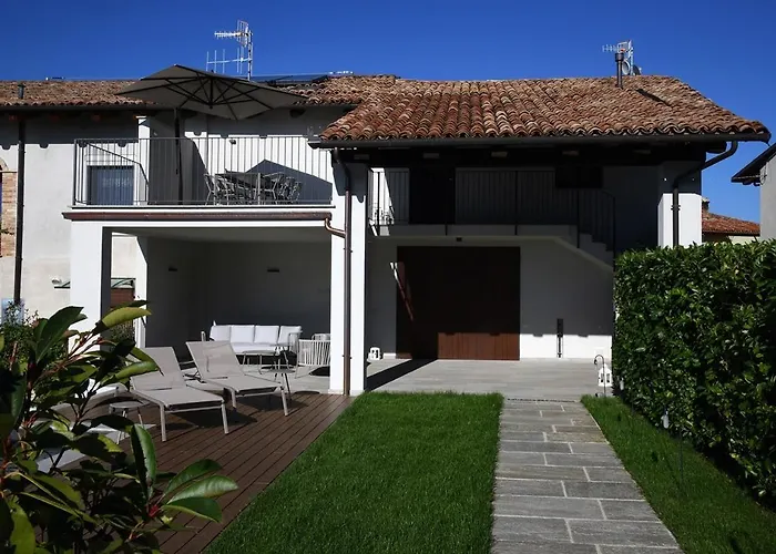 Casa Schiavenza Perno Ferienhaus