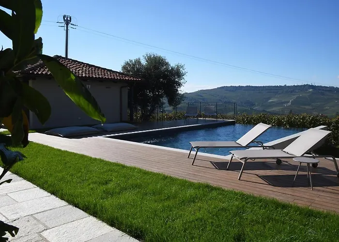 Casa Schiavenza Perno Monforte dʼAlba