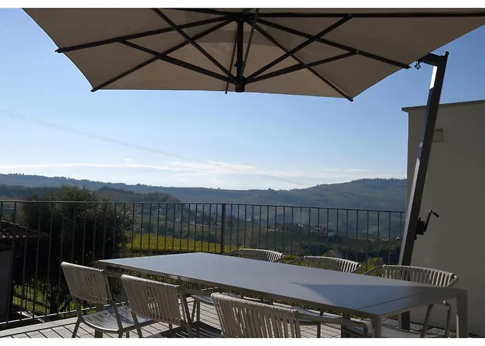 Casa Schiavenza Perno * Monforte dʼAlba